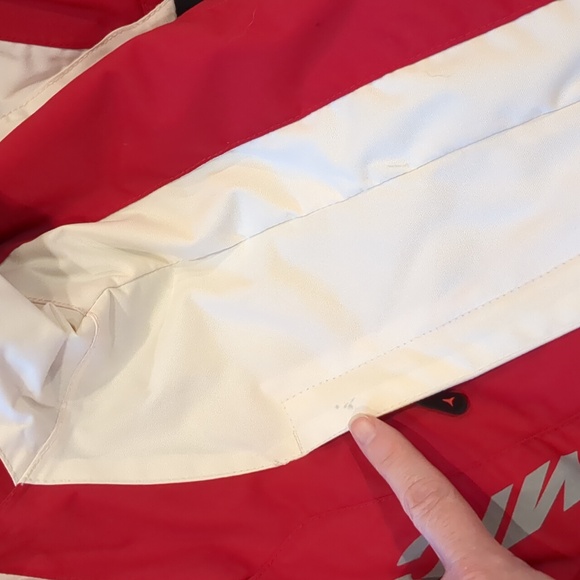 Atomic Men's Ski Jacket Large Red and Black - Picture 14 of 17